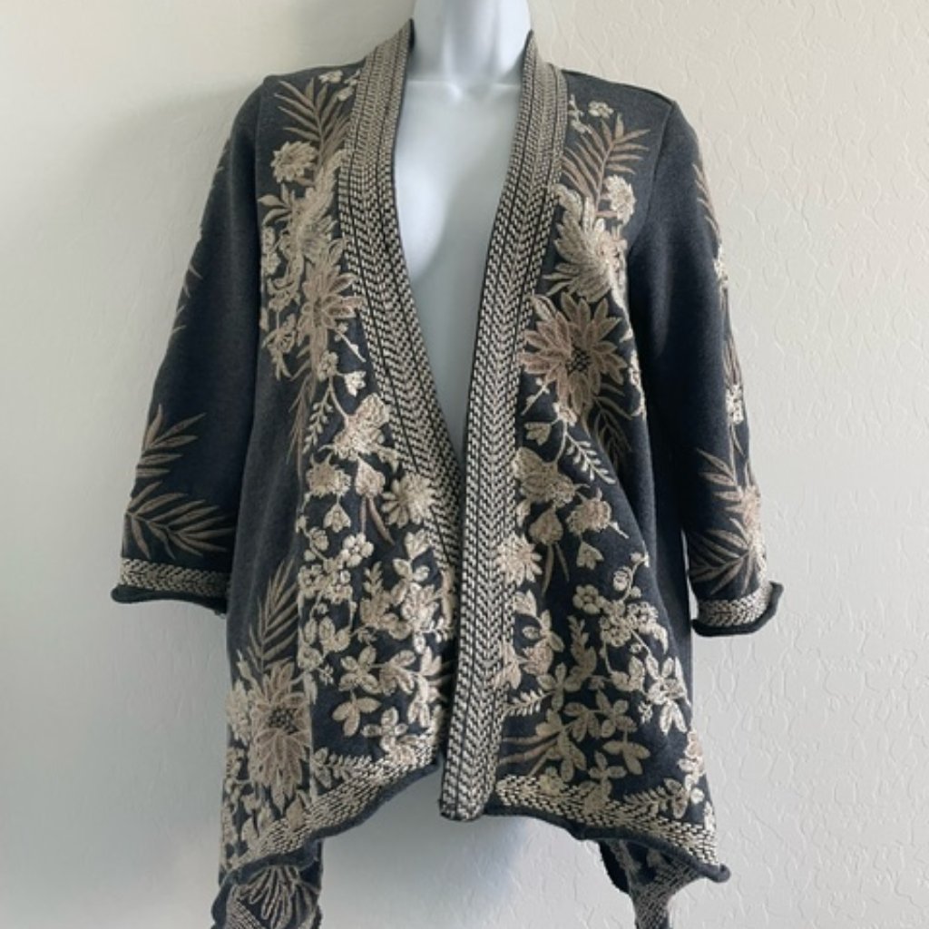 Size: S - Johnny Was - Othilia Embroidered Crane Kimono Cardigan Grey